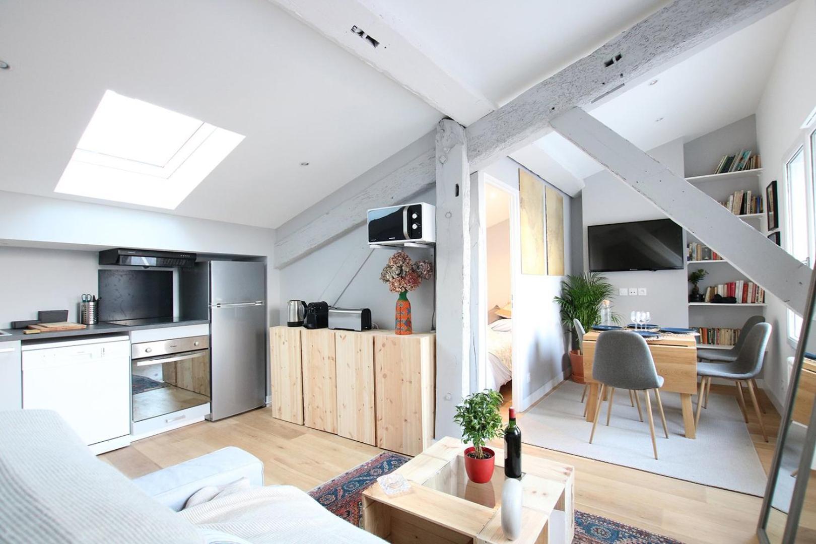 Guestready - Sunny Attic Apt Near Grand Theatre Bordeaux Luaran gambar