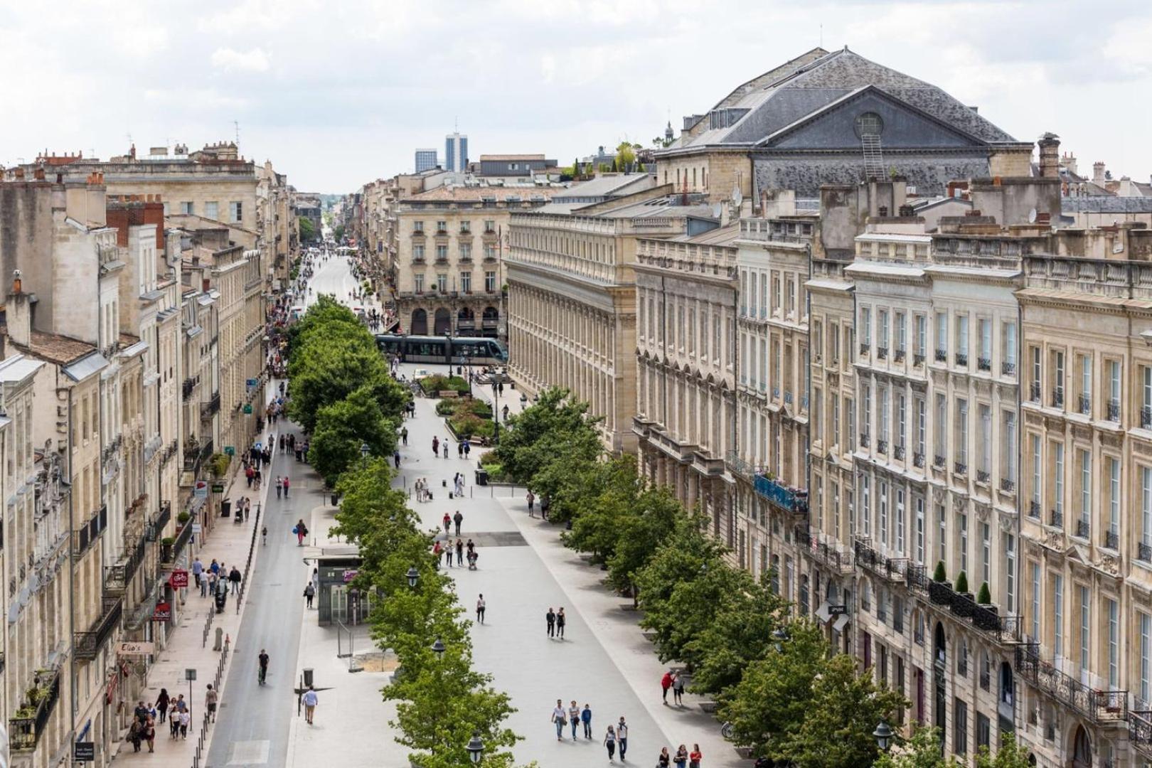 Guestready - Sunny Attic Apt Near Grand Theatre Bordeaux Luaran gambar